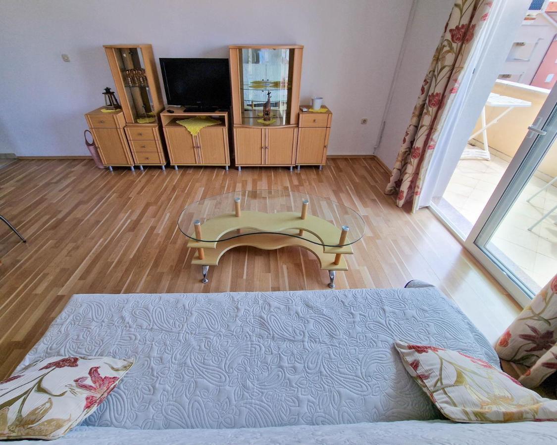 Apartments Monopoly Novalja Ngoại thất bức ảnh