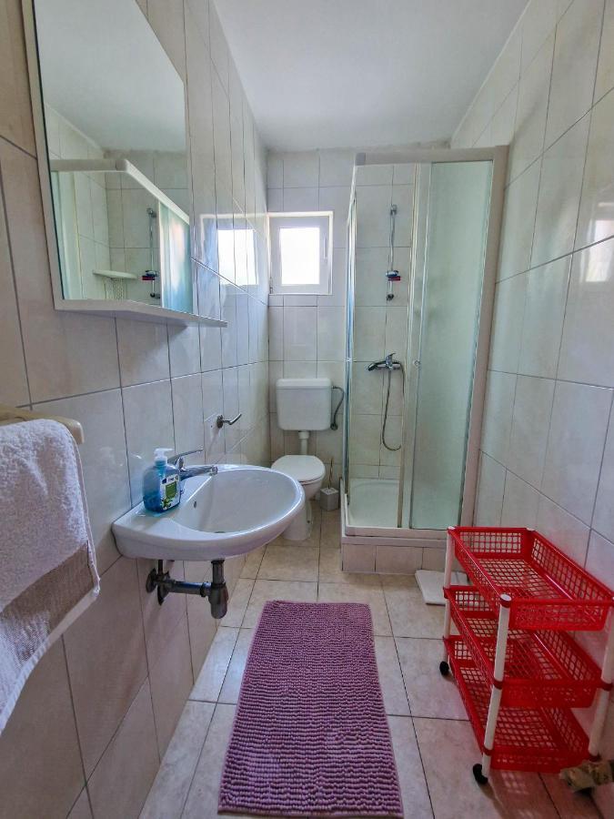 Apartments Monopoly Novalja Ngoại thất bức ảnh