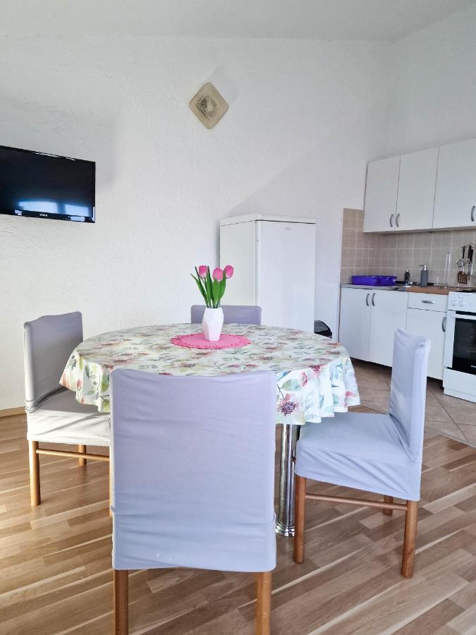 Apartments Monopoly Novalja Ngoại thất bức ảnh