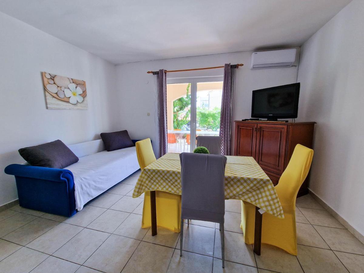 Apartments Monopoly Novalja Ngoại thất bức ảnh